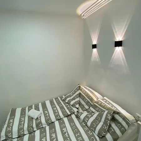 Ahat Apartment